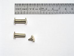 15 mm lg Messing-Buchschrauben